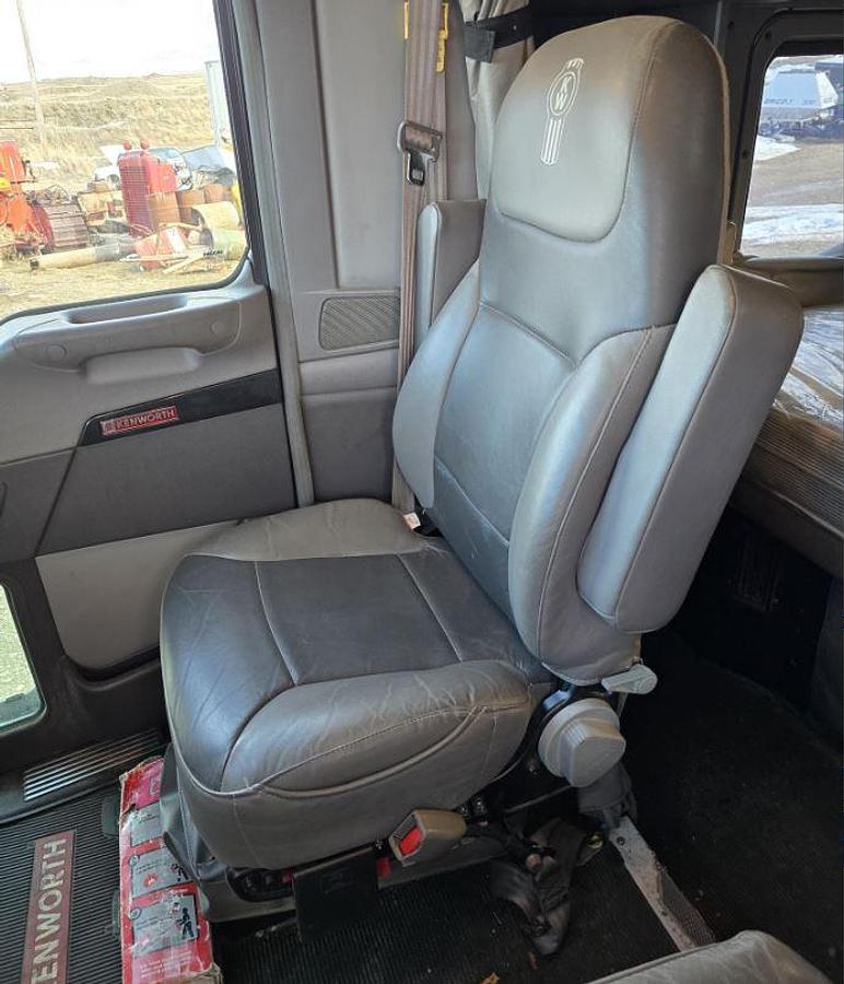 Used 2008 KENWORTH T800