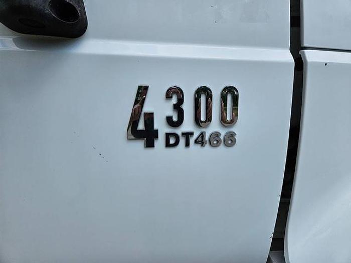Used 2005 International 4300 DT466
