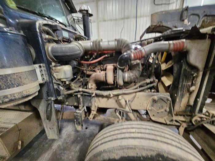 Used 1995 Peterbilt 379 Manure Spreader