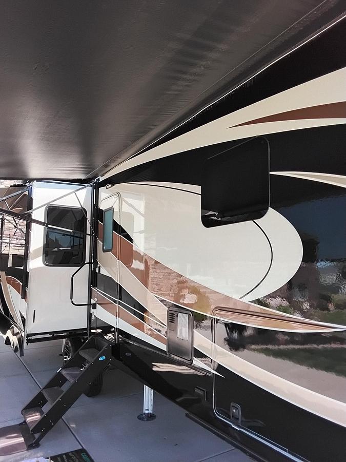 Used 2019 Heartland Landmark 365 Newport Fifth Wheel