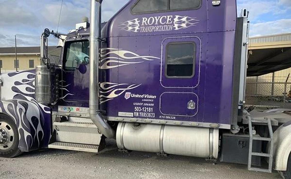 Used 2000 Kenworth W900L