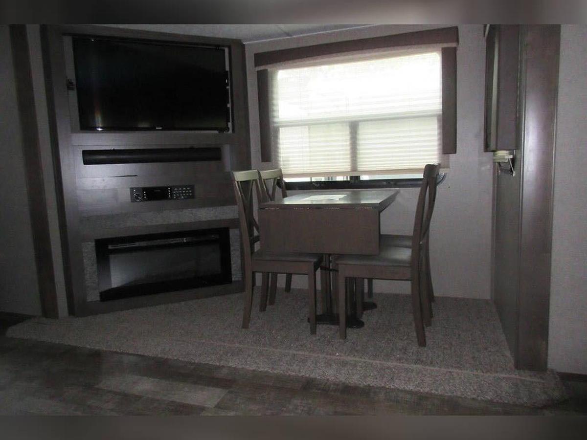 Used 2019 Forest River Rockwood Signature Ultra Lite 8299BS Fifth Wheel