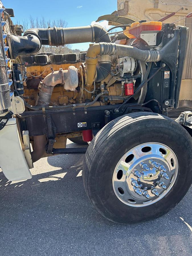 Used 2013 Peterbilt 389