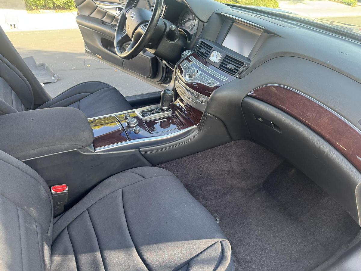 Used 2016 Infiniti Q70