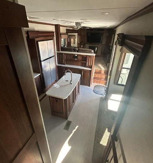 Used 2018 Keystone Alpine 3660FL