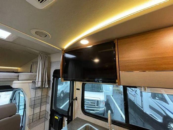 Used 2017 Winnebago View 24J