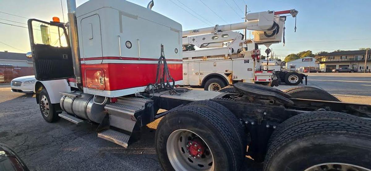 Used 1991 Kenworth W900 Heavy Haul Sleeper Semi Truck