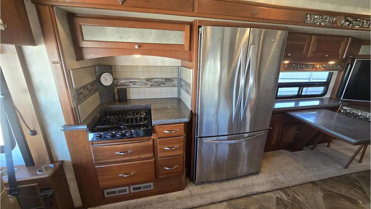 Used 2016 Winnebago Journey 40r