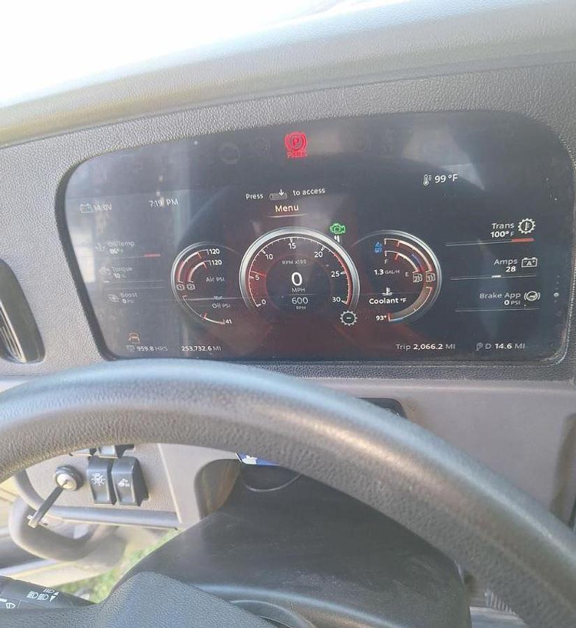 Used 2022 Peterbilt 389 Day Cab