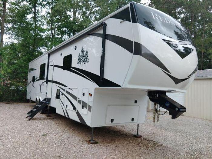 Used 2021 Crossroads Redwood