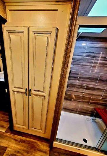 Used 2022 Jayco North Point 382FLRB