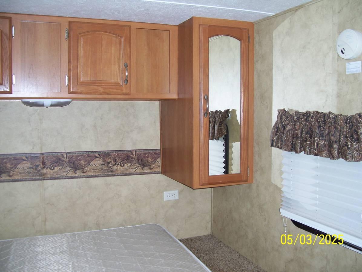 Used 2010 Keystone Cougar Travel Trailer