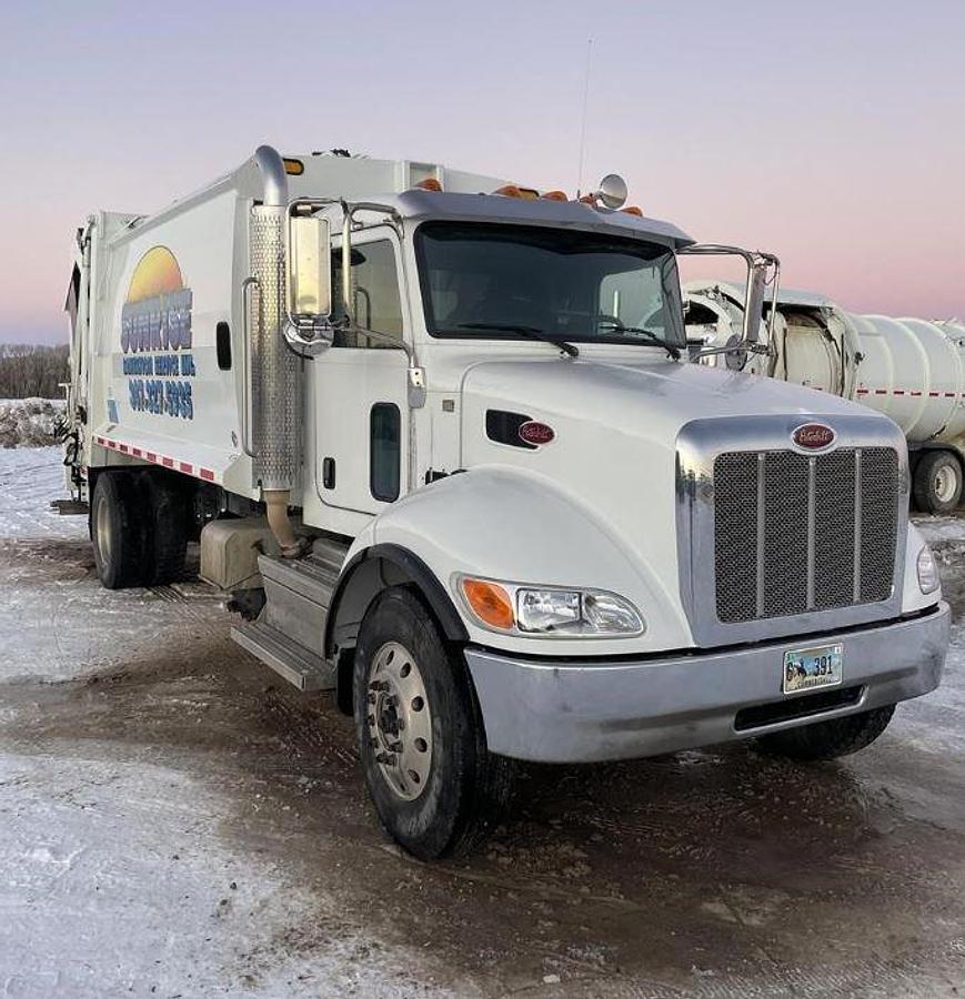 Used 2021 PETERBILT 337