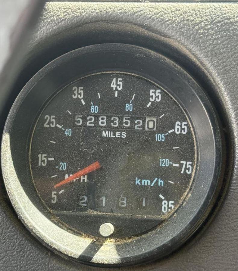 Used 1999 Mack RD690-S Dump Truck