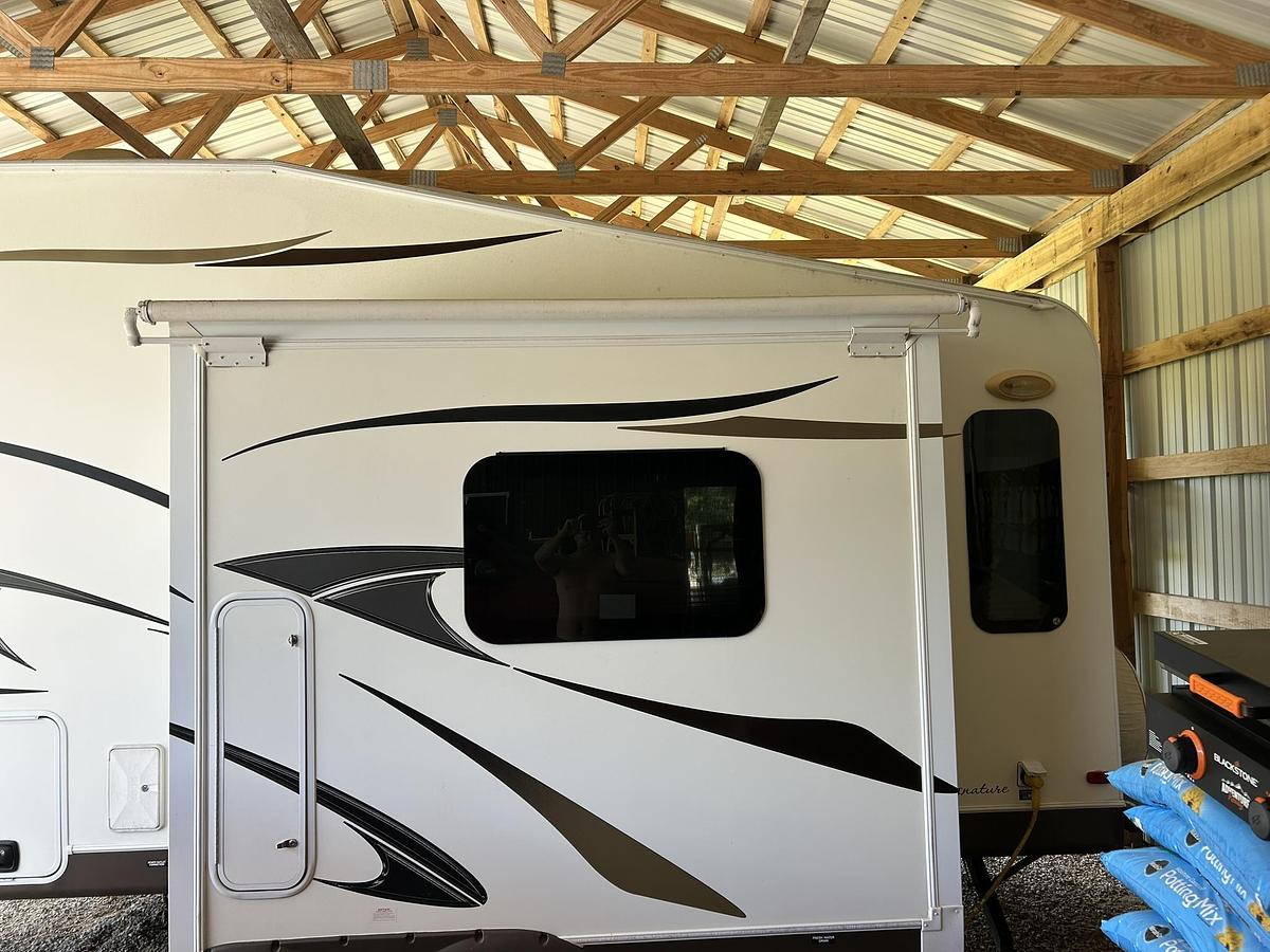Used 2013 Forest River Rockwood Signature Ultra Lite 8244WS Fifth Wheel