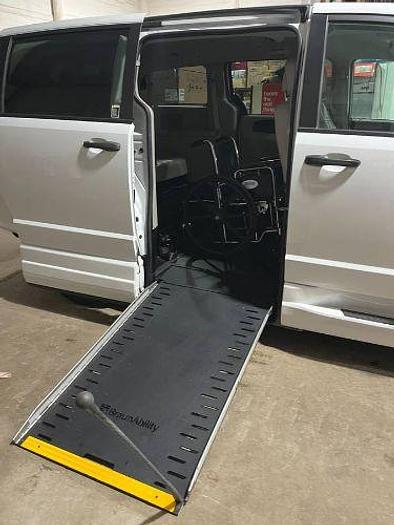 Used 2019 Dodge Grand Caravan SE 2019 Handicap Accessible van