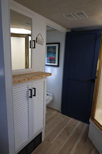 Used 2002 Fleetwood Discovery 37U