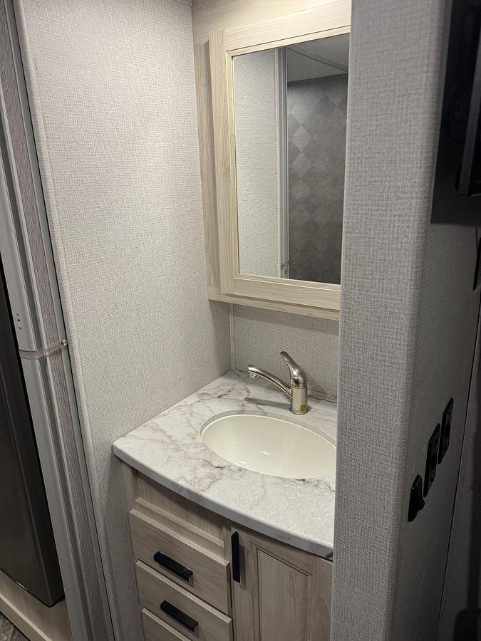 Used 2021 Forest River Sunseeker 2500 TSF