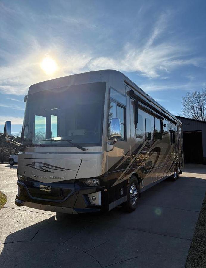 Used 2019 Newmar Dutch Star 4362 Class A Motorhome