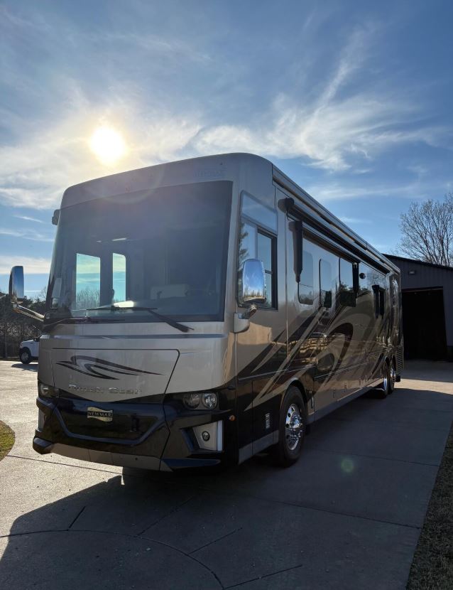Used 2019 Newmar Dutch Star 4362 Class A Motorhome