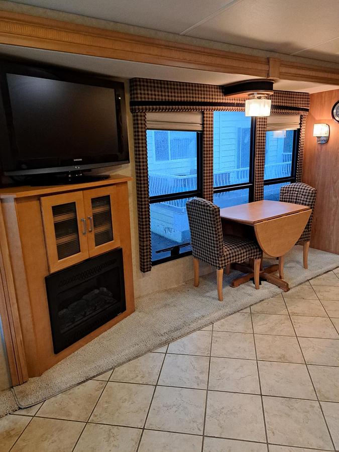 Used 2008 Winnebago Tour 40FD