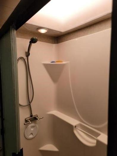 Used 2015 Heartland Bighorn 3875FB