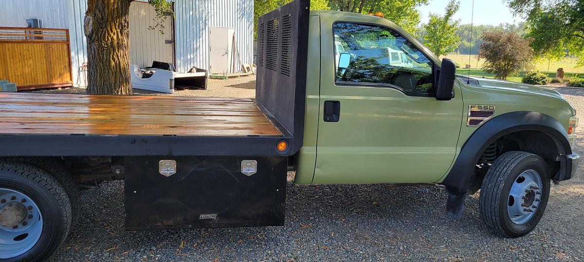 Used 2008 Ford F550 Flatbed