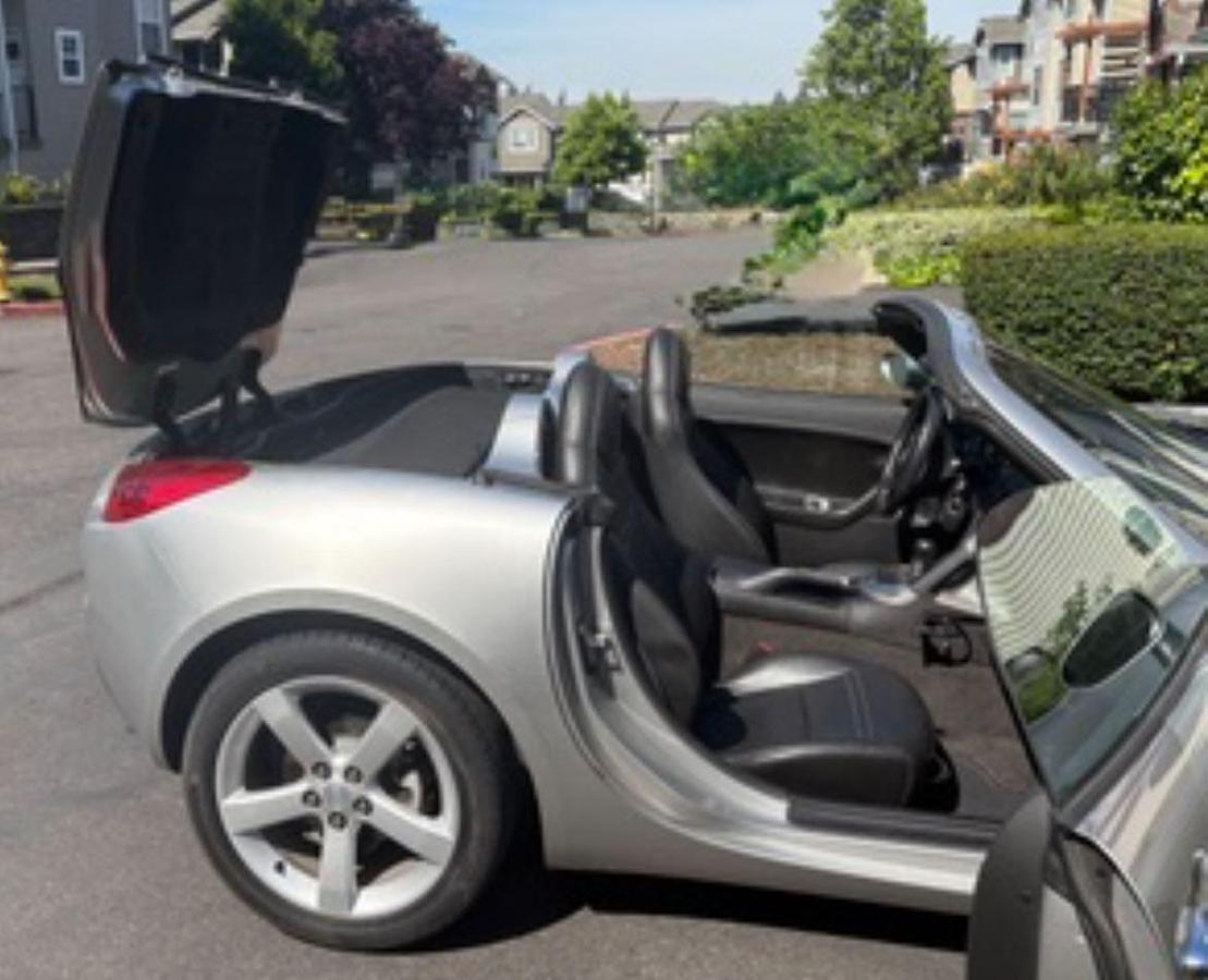 Used 2006 Pontiac Solstice Convertible