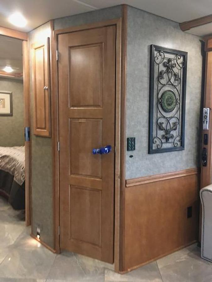 Used 2016 Winnebago Journey 40R Diesel Pusher
