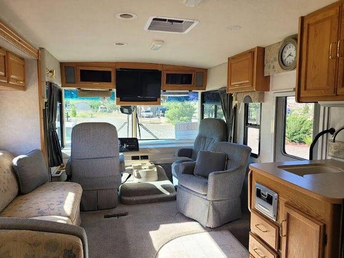 Used 2004 Winnebago SIGHTSEER