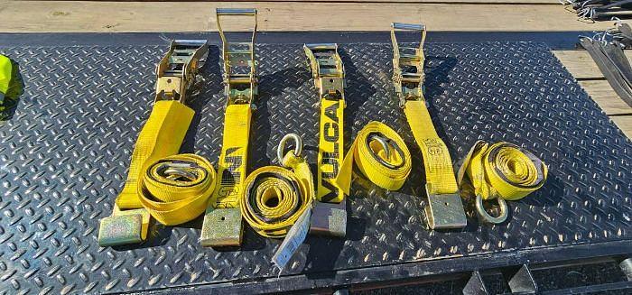 Used 2023 Diamond C FMAX212