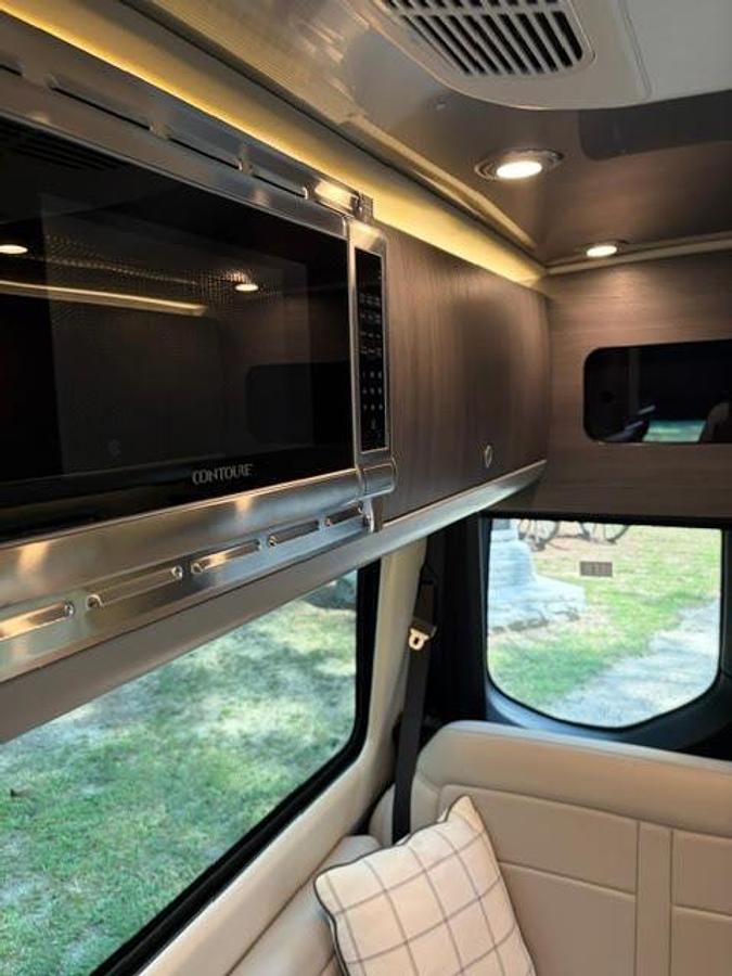 Used 2023 Airstream Interstate 19