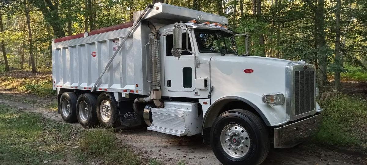Used 2016 Peterbilt 367 Dump Truck