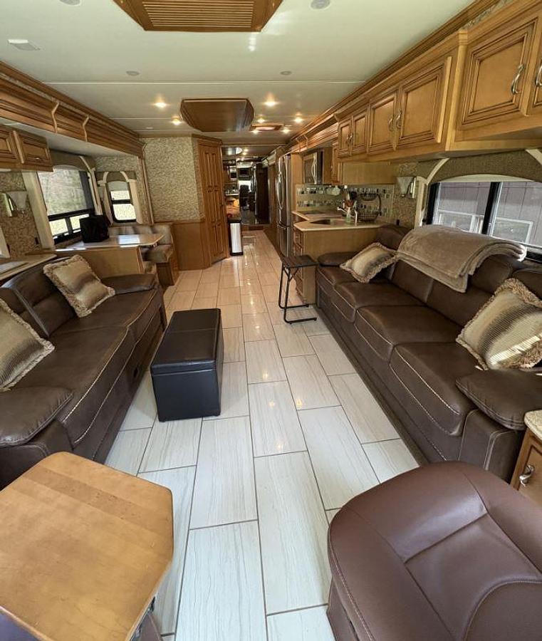 Used 2015 Newmar Ventana 4002