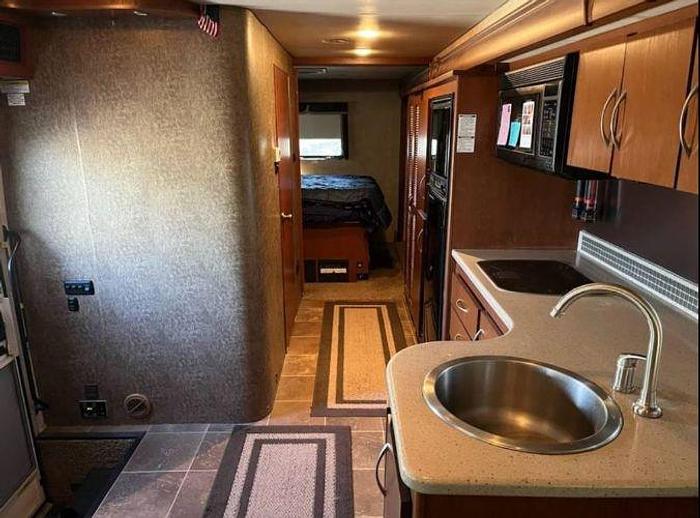 Used 2012 Thor Motor Coach Serrano 33W