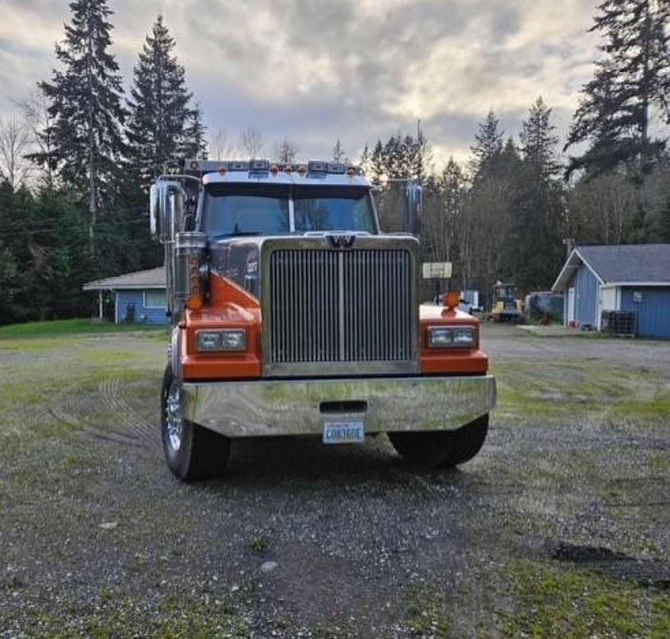 Used 2016 WESTERN STAR 4900
