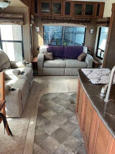 Used 2015 Forest River Sandpiper 346RETS