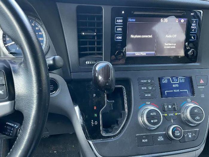 Used 2015 Toyota Sienna XLE