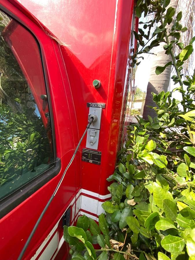 Used 2003 Ford E-450 diesel camper