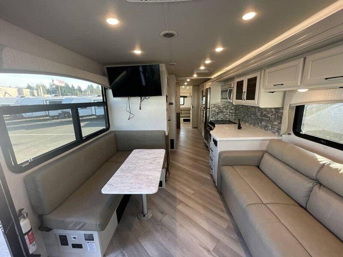 Used 2024 Fleetwood Fortis 36Y