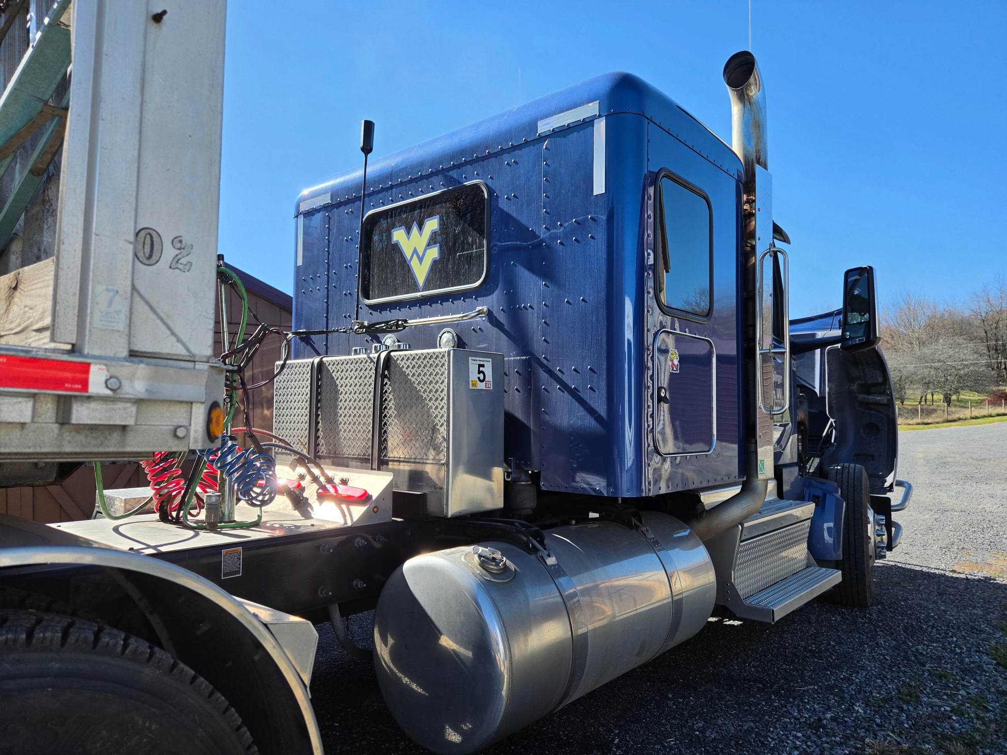 Used 2025 Peterbilt 567