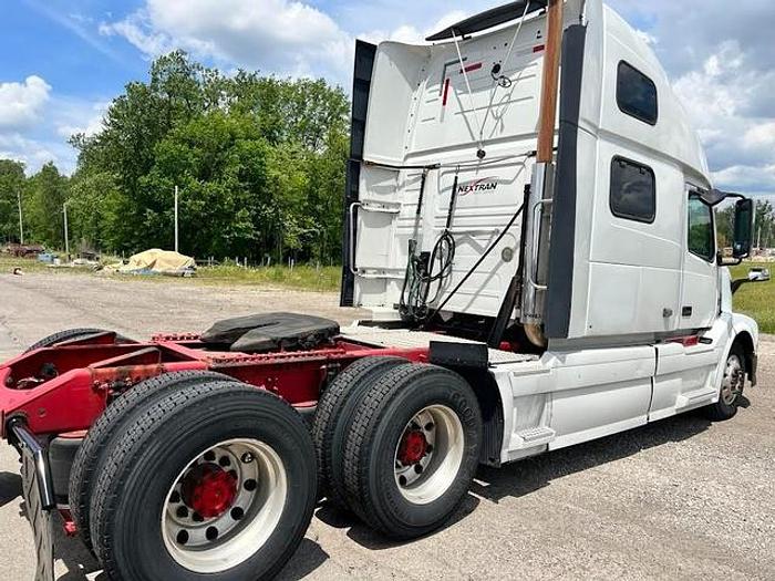 Used 2017 Volvo VNL64T780