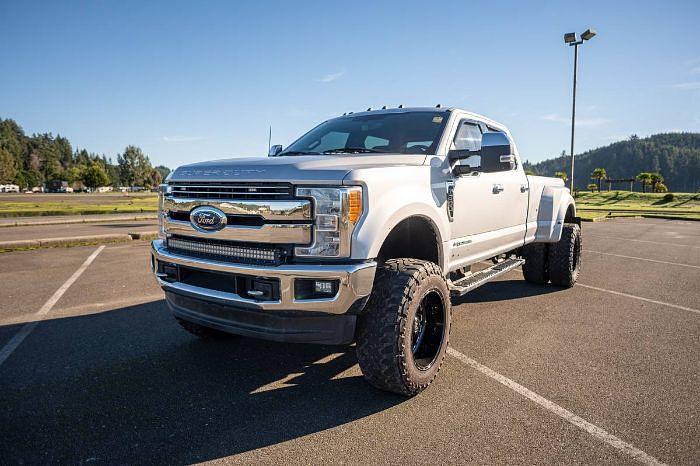 Used 2017 Ford Super Duty F-350 DRW Lariat