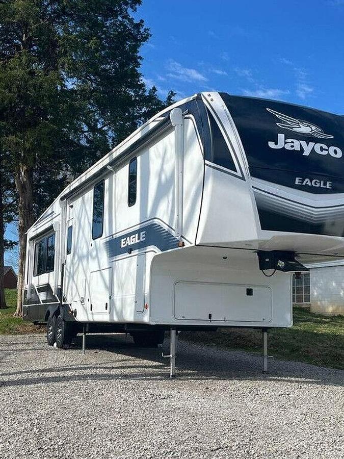 Used 2024 Jayco Eagle 370FBTS