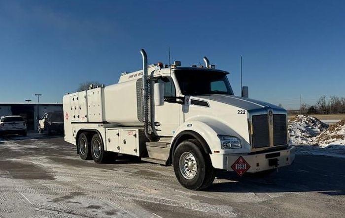 Used 2024 KENWORTH T880 Fuel Truck