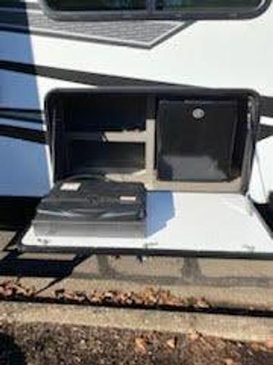 Used 2021 Grand Design Momentum