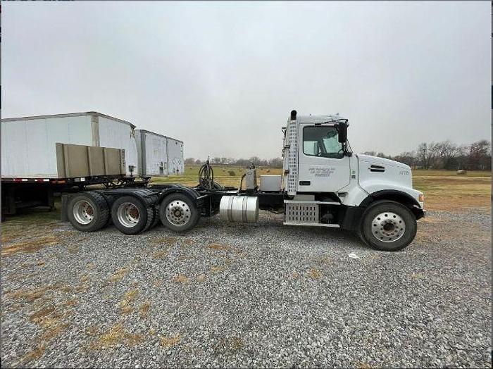 Used 2014 Volvo VHD84F200