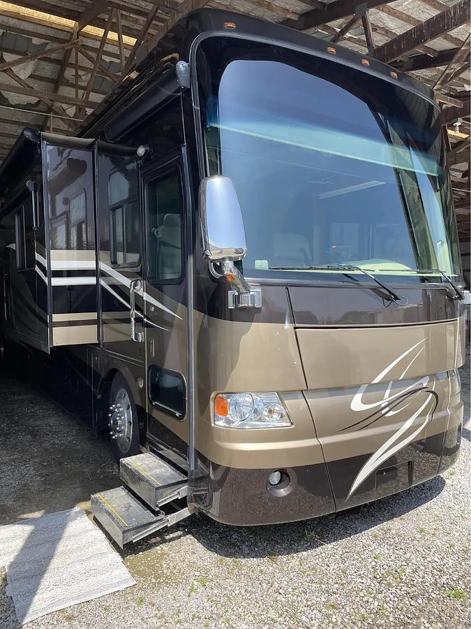 Used 2010 Tiffin Zephyr 45QBZ Class A Diesel Motorhome