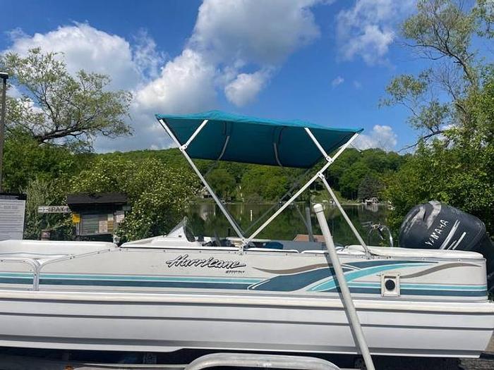 Used 2000 Hurricane Fun Deck