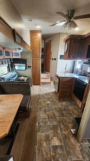 Used 2015 Forest River Rockwood Signature Ultra Lite 8281SS